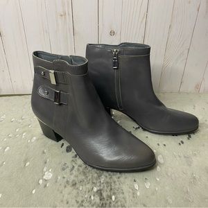 Isaac Mizrahi ankle boots